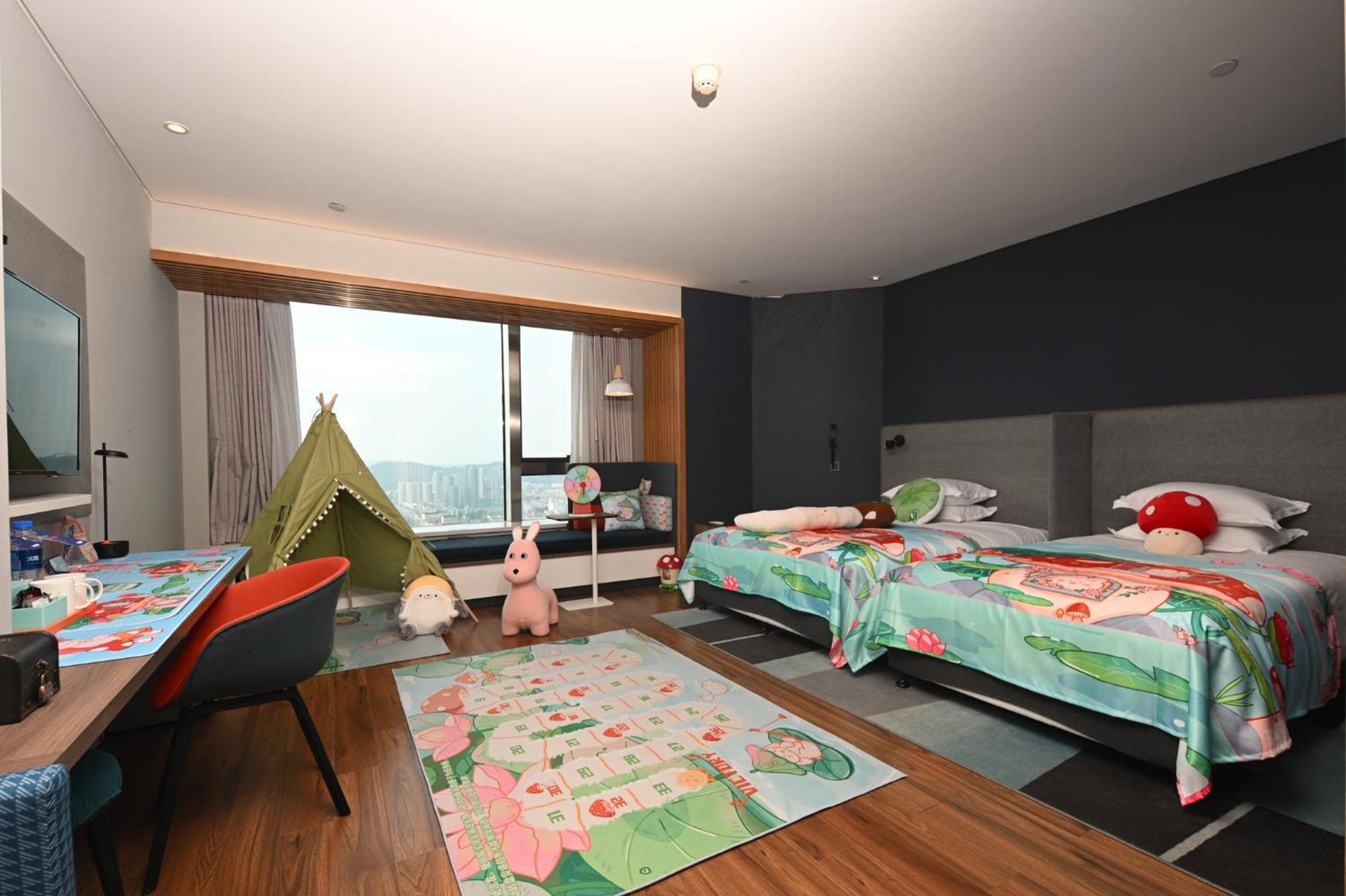Holiday Inn Express Zhoushan Dinghai By Ihg Экстерьер фото